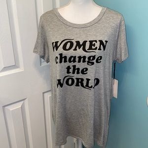 Overstiched “Women Change The World” Tee